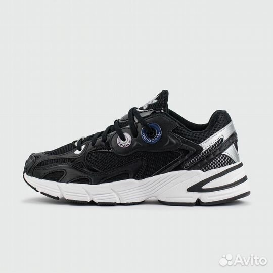 Adidas Astir Black / White Wmns