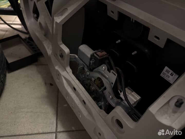 Крышка багажника на nissan X-trail T32