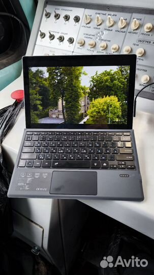 Microsoft Surface Pro 5 LTE