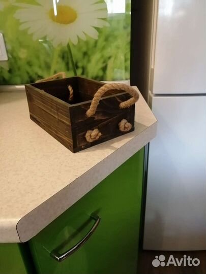 Деревянная коробка для подарка