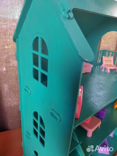 Домик кукольный