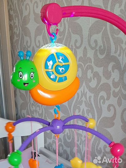 Мобиль музыкальный на кроватку