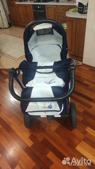 Прогулочная коляска 2 в 1
