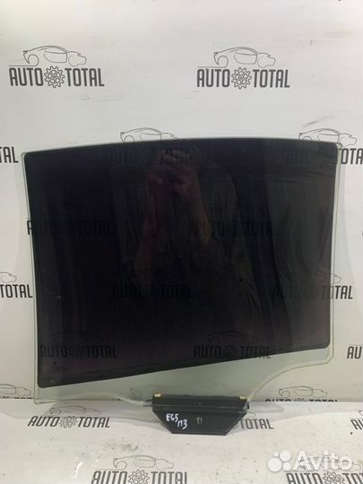 Стекло двери заднее правое Bmw 745 E65 N62B44 2004