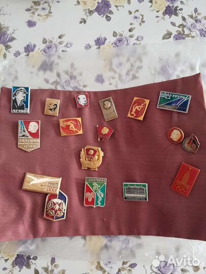 Значок 17 штук