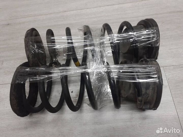 Пружина задняя Geely Atlas 4WD