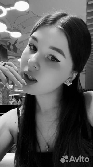 Бармен, бариста, продавец