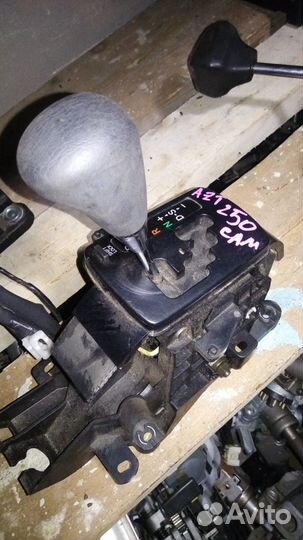 Кулиса (селектор АКПП) Тойота Авенсис AZT250