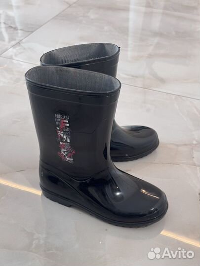 Резиновые сапоги для мальчика или девочки