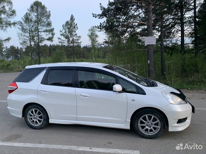 Honda Fit Shuttle 1.5 CVT, 2011, 222 000 км
