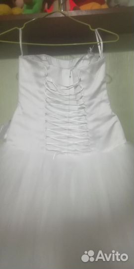 Свадебное платье 44 46 бу