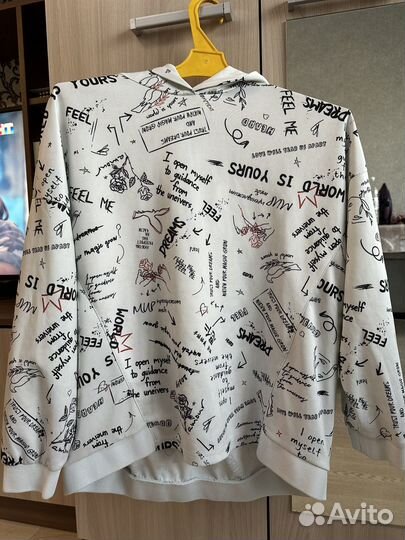 Женская одежда (худи, футболка)