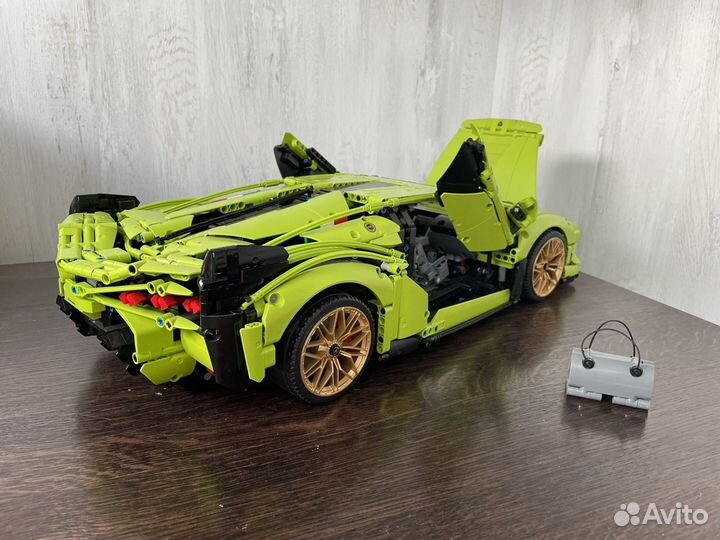 Lego technic 42115 Lamborghini sian