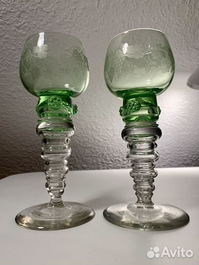 Антикварные рёмеры урановое стекло