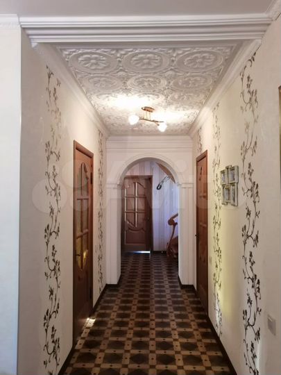 Дом 172 м² на участке 7,8 сот.