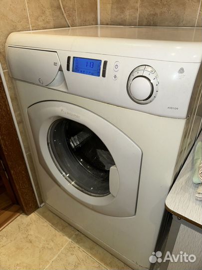 Стиральная машина Ariston AVD109