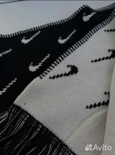 Шарф вязанный Nike Swoosh All Over Logo