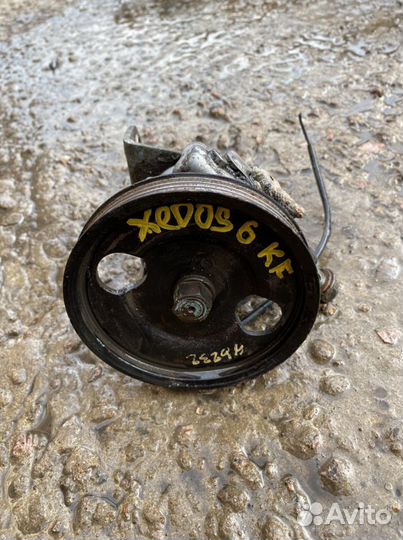 Насос гур Mazda Xedos 6 KF