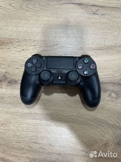 Джойстик Sony PS4