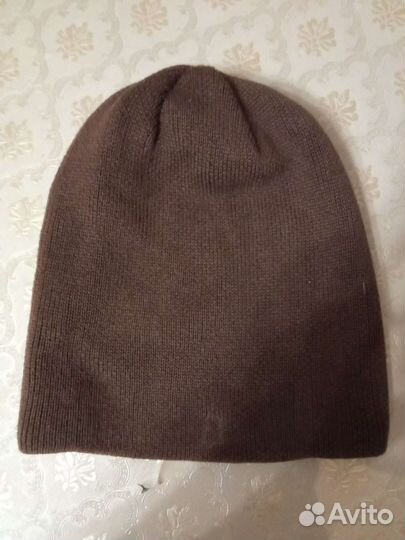 Шапки женские 4шт и 1 шарф