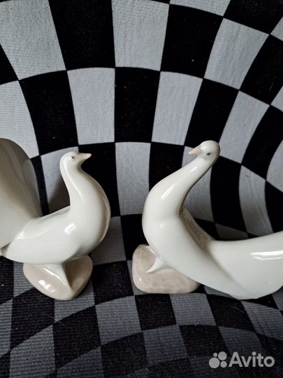 Фарфоровые 