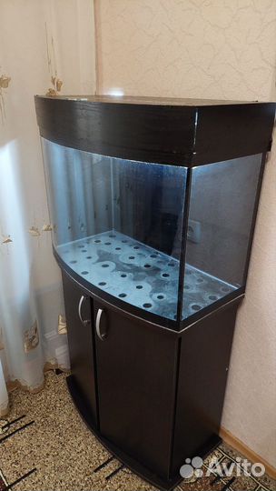 Аквариум с тумбой 100л