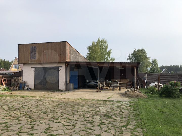 Дом 175 м² на участке 16 сот.