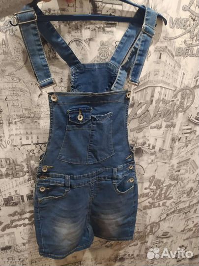 Джинсовый комбинезон для девочки