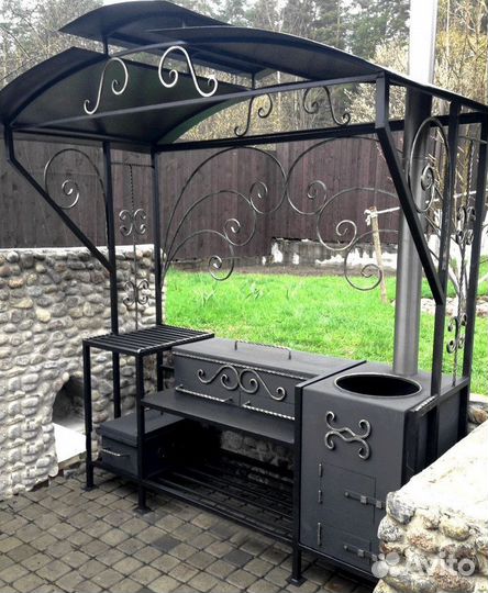 Мангал с печью под казан и крышей