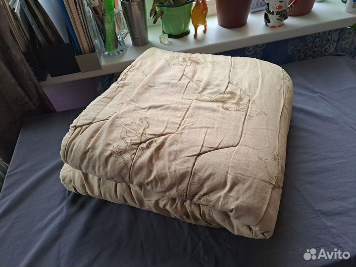 Одеяло верблюжье 200х205 подушка 70х70 б/у