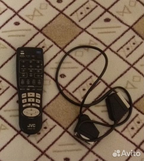 Видеомагнитофон jvc
