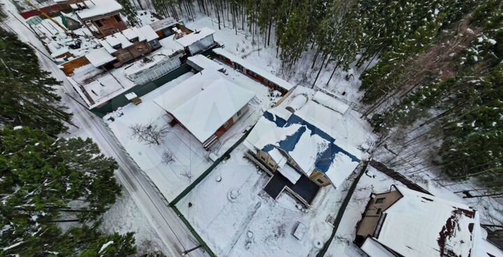 Дом 220 м² на участке 10 сот.