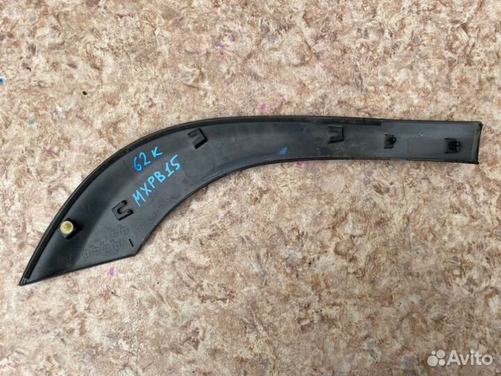 Дефендер лев. зад. toyota yaris cross