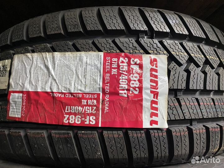 Sunfull SF982 215/40 R17