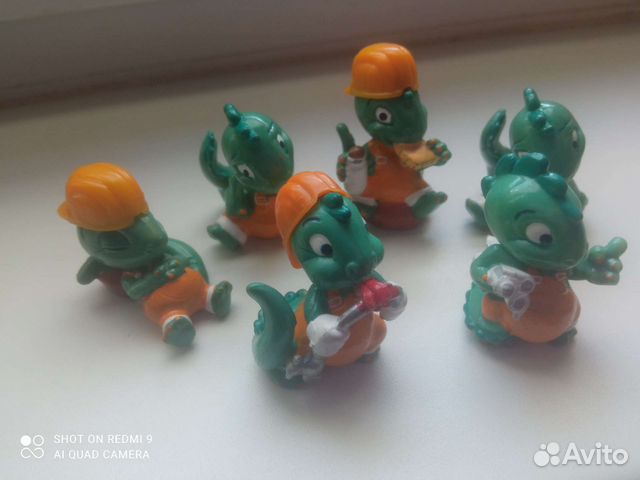 Киндер сюрприз игрушки СССР динозаврики