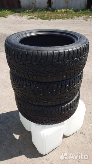 Nokian Tyres Hakkapeliitta 7 215/55 R17 98T