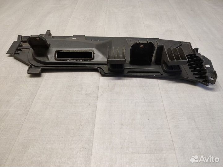 Накладка на торпедо левая Opel Zafira B 2011