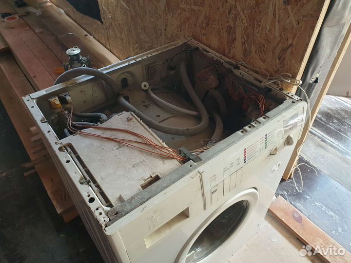 Стиральная машина Bosch wff 1201