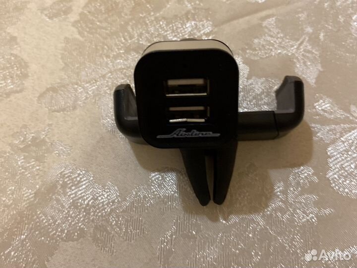 Автомобильное Зарядное устройство для телефона