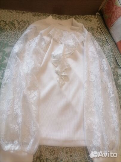 Блузки бу школьные