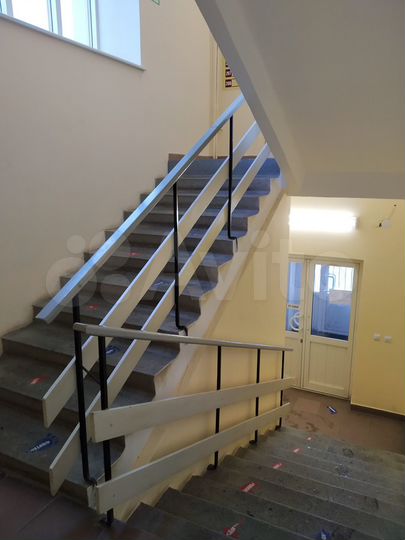 Малышева 12б