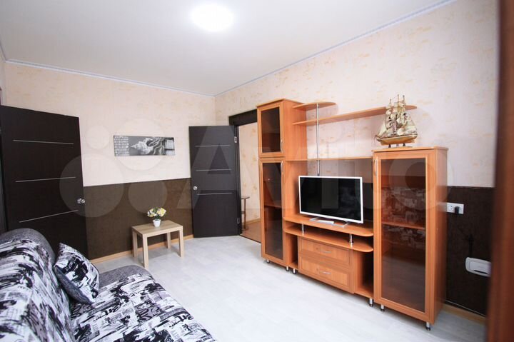 2-к. квартира, 52 м², 10/10 эт.