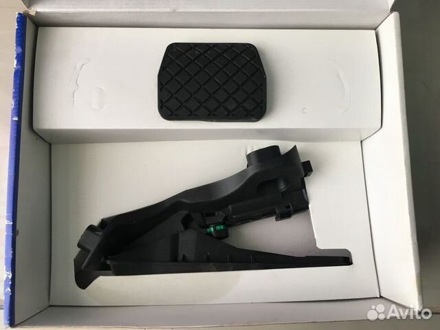 Педаль газа 1K1723503AJ Jetta Golf Passat CC