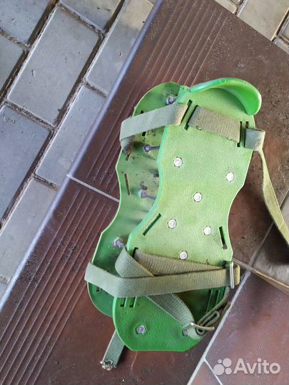 Аэратор для газона ножной