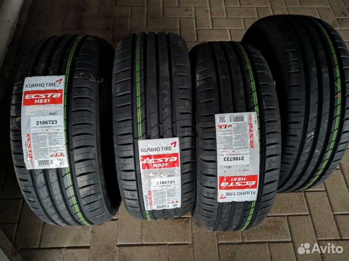 Kumho Ecsta HS51 205/65 R16 95H