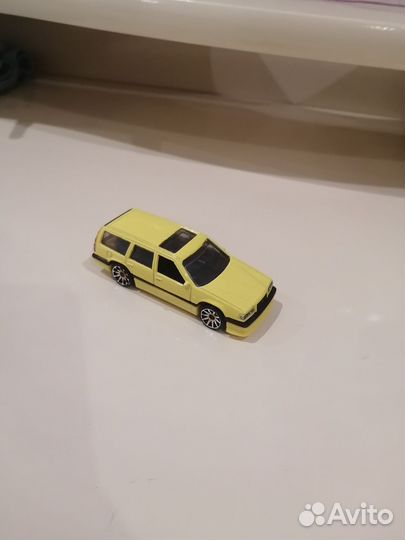 Машинка Hot wheels