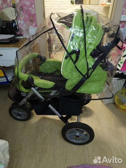 Прогулочная коляска