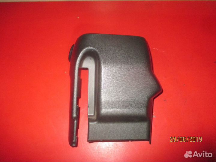 Кожух рулевой колонки нижний Subaru Forester (S13)