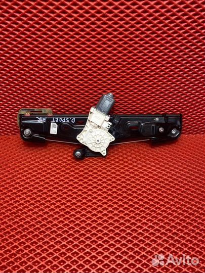 Стеклоподъемник задний правый Land Rover Discovery