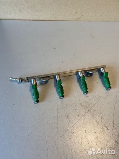 Топливная рампа Hyundai I40 2.0